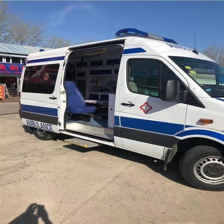 响水镇私人长途救护车出租转院回家